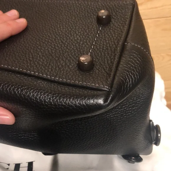 🛑SOLD🛑🖤Coach Black Turnlock Cara Satchel! - Picture 12 of 14